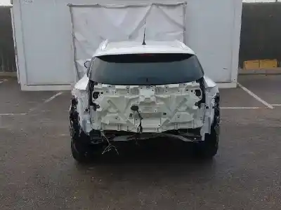 Véhicule à la ferraille renault megane iv grandtour tech road de l'année 2017 alimenté k9k