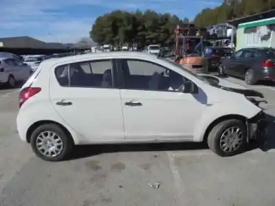 Scrapping Vehicle hyundai i20 classic of the year 2012 powered d4fc