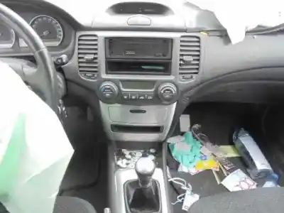 Scrapping Vehicle kia magentis active of the year 2010 powered d4ea