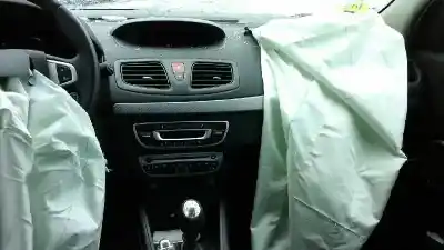 Veículo de Sucata renault fluence expression do ano 2010 alimentado k9kg8