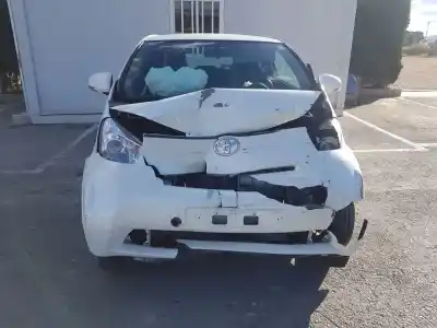 Veicolo di demolizione toyota iq básico dell'anno 2009 alimentato 1kr