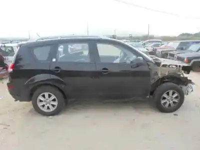 Vehicul casat citroen c-crosser exclusive al anului 2008 alimentat 4hndw12mted4