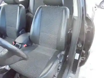 Veículo de Sucata kia sportage active 4x4 do ano 2006 alimentado d4ea-v