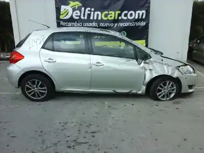 Veículo de Sucata toyota auris luna+ do ano 2009 alimentado 1nd