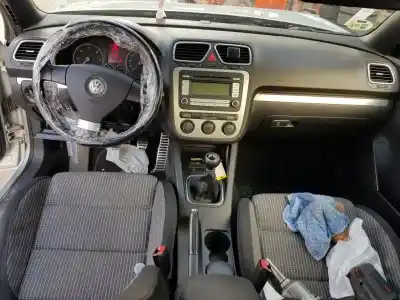 Здавання транспортного засобу volkswagen eos (1f7) 2.0 tdi року 2008 потужний bmm