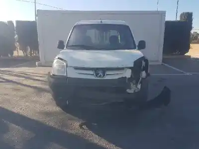 Veículo de Sucata peugeot partner (s2) combiespace do ano 2009 alimentado 9hw