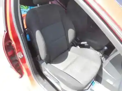 Veículo de Sucata peugeot 207 sport do ano 2009 alimentado 8fs