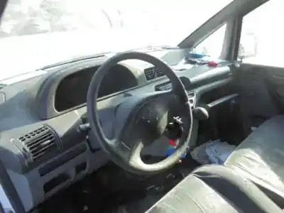 Здавання транспортного засобу citroen jumpy 2.0 hdi sx caja cerrada acristalada року 2002 потужний rhx