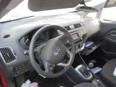 Veículo de Sucata kia rio concept do ano 2016 alimentado g4la