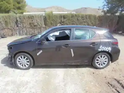 Scrapping Vehicle LEXUS CT 200h of the year 2012 powered 2ZR