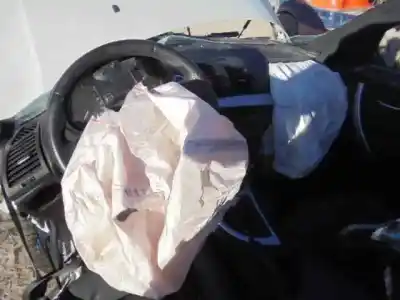 Veículo de Sucata bmw serie 1 berlina (e81/e87) 116d do ano 2010 alimentado n47d20a