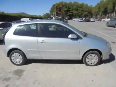 Veicolo di demolizione volkswagen polo (9n3) advance dell'anno 2006 alimentato bnv
