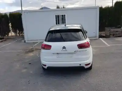 Veicolo di demolizione citroen c4 space tourer blue hdi 130 dell'anno 2019 alimentato yh01