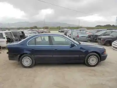 Veículo de Sucata bmw serie 5 berlina (e39) 520i do ano 1997 alimentado 206s3