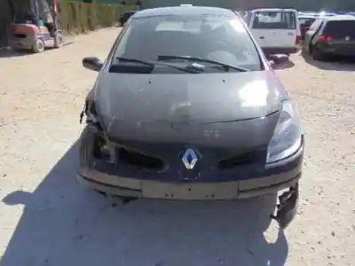 Scrapping Vehicle renault clio iii confort expression of the year 2006 powered k4jg780