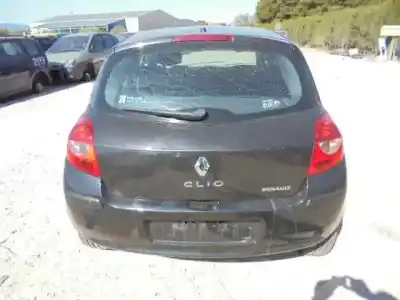 Scrapping Vehicle renault clio iii confort expression of the year 2006 powered k4jg780