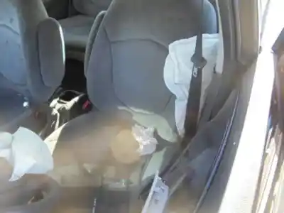 Véhicule à la ferraille citroen c5 berlina sx (e) de l'année 2005 alimenté rhr