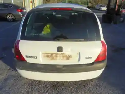 Veículo de Sucata renault clio ii fase i (b/cbo) 1.2 do ano 2000 alimentado d7fd7