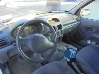 Veículo de Sucata renault clio ii fase i (b/cbo) 1.2 do ano 2000 alimentado d7fd7