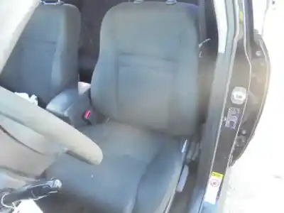 Veículo de Sucata toyota corolla (_e12_) 1.4 vvt-i (zze120_) do ano 2006 alimentado 4zzfe