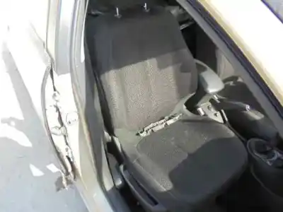 Veicolo di demolizione citroen c4 berlina vtr plus dell'anno 2006 alimentato 9hy (dv6ted4)