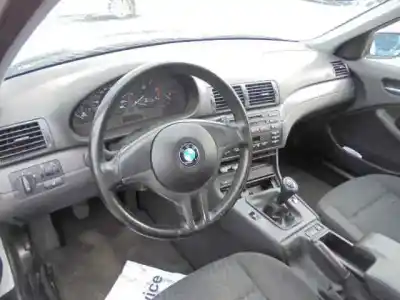 Veículo de Sucata bmw serie 3 berlina (e46) 320d do ano 2001 alimentado 204d1