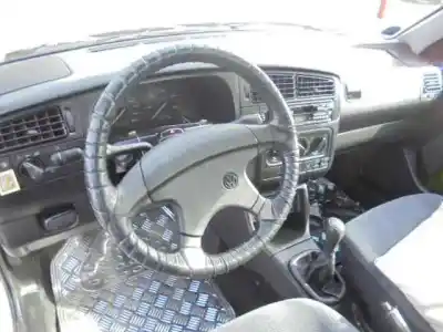 Sloopvoertuig volkswagen vento (1h2) gl van het jaar 1994 aangedreven aaz