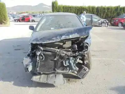 Scrapping Vehicle toyota corolla (_e12_) 2.0 d-4d (cde120r_ cde120l_) of the year 2003 powered 1cdftv