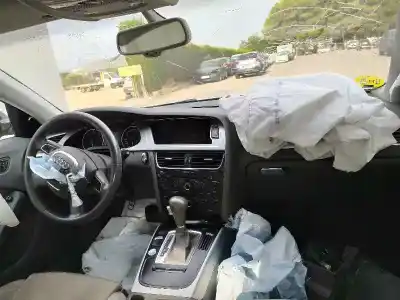 Vehicul casat audi a4 berlina (b8) básico al anului 2012 alimentat cag