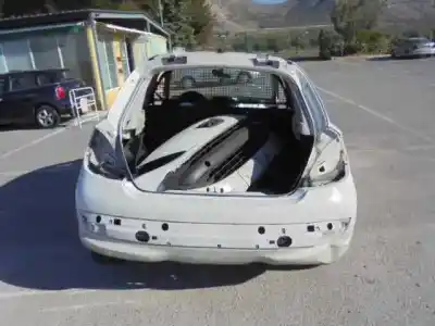 Scrapping Vehicle peugeot 207 x-line of the year 2008 powered 8hz