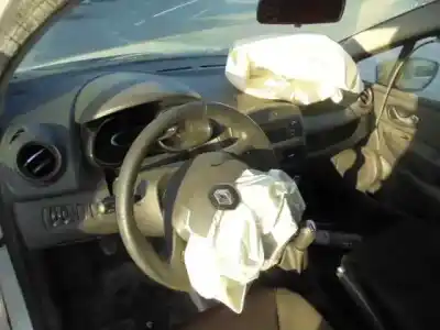 Здавання транспортного засобу renault clio iv authentique року 2015 потужний k9kc612