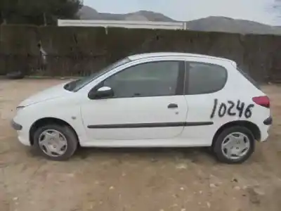 Vehicul casat PEUGEOT 206 BERLINA XR al anului 1999 alimentat WJZ