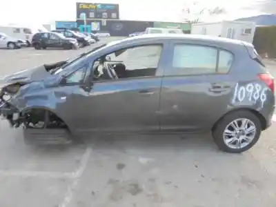 Здавання транспортного засобу opel corsa d selective року 2011 потужний a12xer