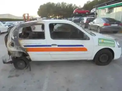 Здавання транспортного засобу renault clio ii fase ii (b/cb0) campus року 2010 потужний k9k1740