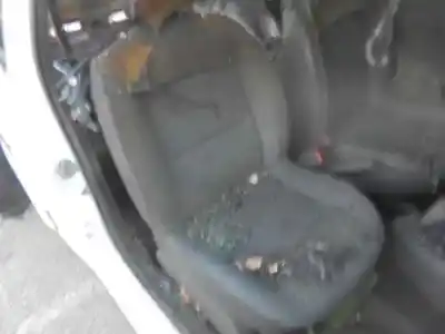 Здавання транспортного засобу renault clio ii fase ii (b/cb0) campus року 2010 потужний k9k1740