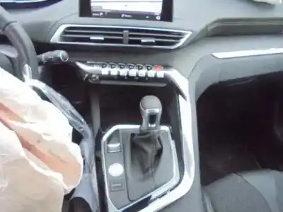 Veículo de Sucata peugeot 3008 gt-line do ano 2017 alimentado hn02