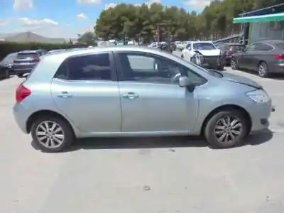 Veicolo di demolizione toyota auris active dell'anno 2010 alimentato 1adftv