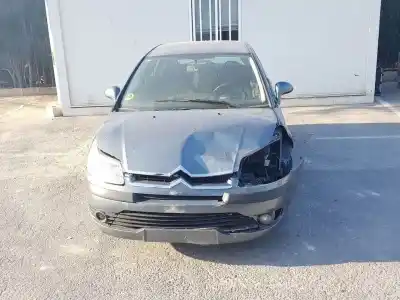 Vehicul casat citroen c4 berlina sx al anului 2006 alimentat 9hy