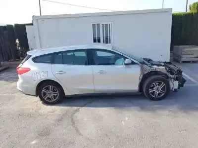 Veicolo di demolizione ford                                               focus                                                                                                                                                                                                                                                      active                                                                                                                                                                                                                                                     dell'anno 2019 alimentato ztda