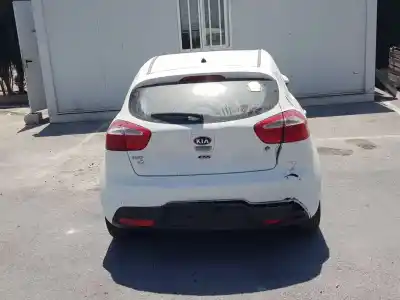 Vehicul casat kia rio basic al anului 2014 alimentat g4la