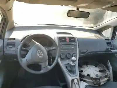 Veicolo di demolizione toyota auris active dell'anno 2009 alimentato 1nr