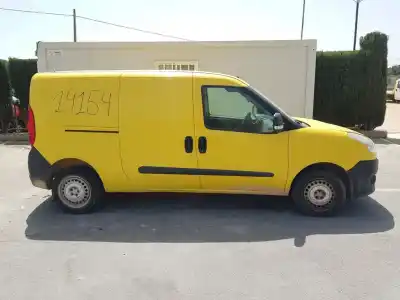 Veículo de Sucata fiat doblo cargo basis kasten do ano 2011 alimentado 199a3000