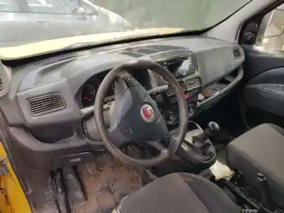 Veículo de Sucata fiat doblo cargo basis kasten do ano 2011 alimentado 199a3000