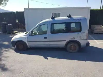 Veículo de Sucata OPEL COMBO Familiar do ano 2005 alimentado Z13DT
