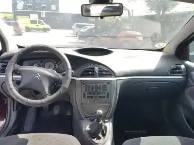 Sloopvoertuig citroen c5 berlina attraction van het jaar 2006 aangedreven 9hz