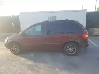 Veicolo di demolizione CHRYSLER VOYAGER (RG) 2.5 CRD SE Grand Voyager dell'anno 2003 alimentato VMQ7C