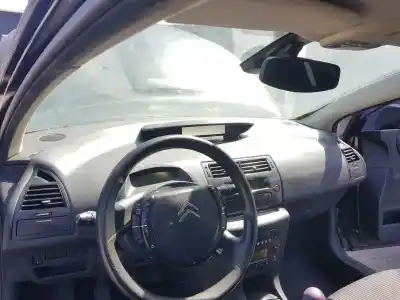 Veículo de Sucata citroen c4 coupe collection do ano 2006 alimentado kfu