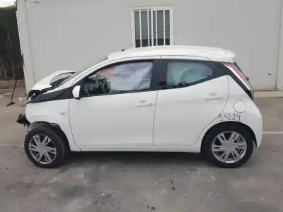 Здавання транспортного засобу TOYOTA AYGO X-Cite року 2016 потужний 1KR Здавання транспортного засобу TOYOTA AYGO X-Cite року 2016 потужний 1KR