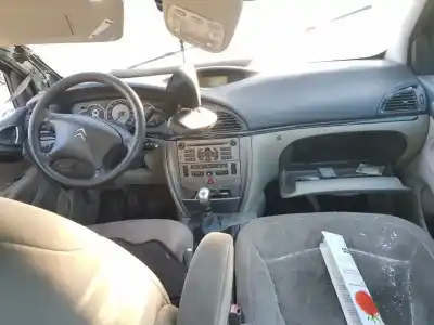 Scrapping Vehicle citroen c5 berlina premier (e) of the year 2005 powered rhr