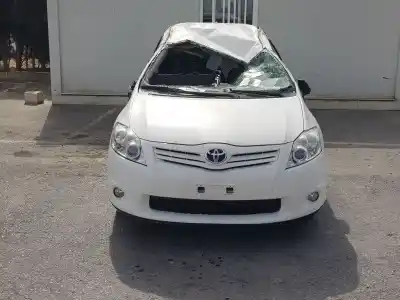 Veículo de Sucata toyota auris active do ano 2010 alimentado 1zr